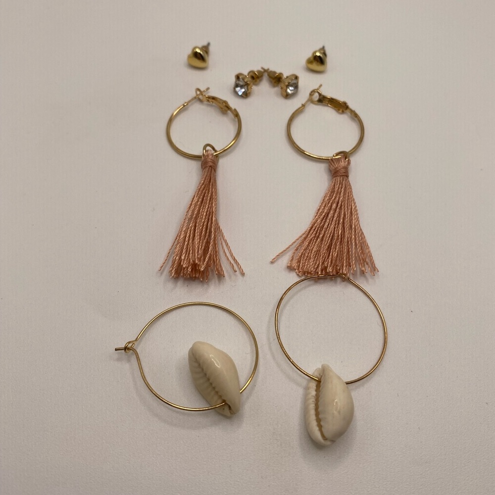 4 Sets Of Earrings Bundle. Tassels. Unique. Seashells. Costume Jewelry.
